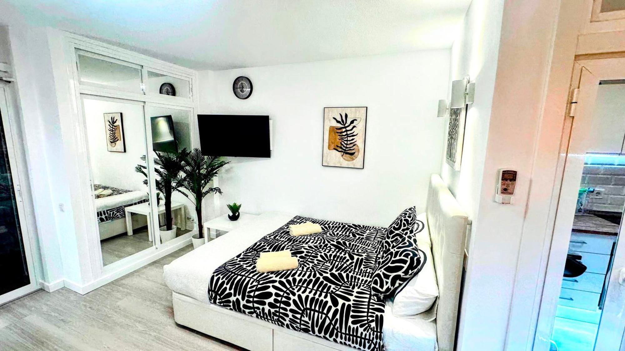 Estudio Francisco Agata Benalmadena Luaran gambar